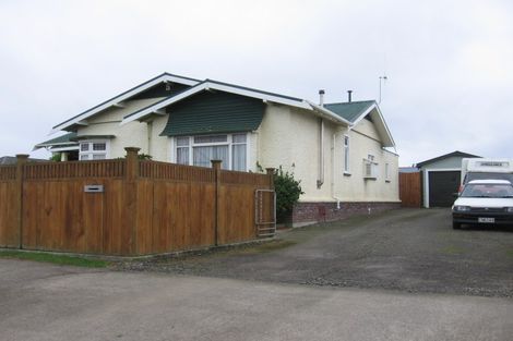 Photo of property in 68 Roberts Line, Kelvin Grove, Palmerston North, 4414