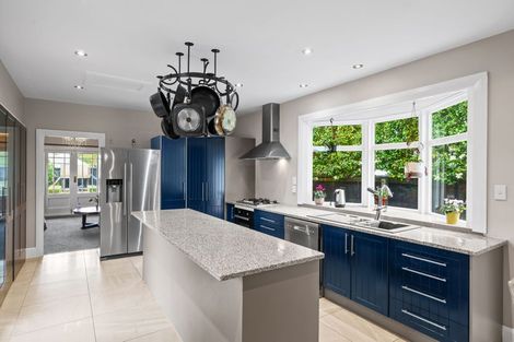 Photo of property in 12 Medway Street, Richmond, Christchurch, 8013