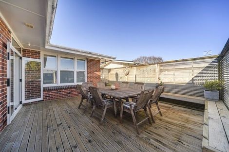 Photo of property in 6 Innes Place, Roslyn, Palmerston North, 4414