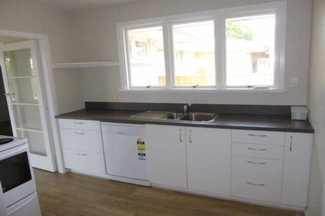 Photo of property in 23a Coniston Avenue, Te Atatu South, Auckland, 0610