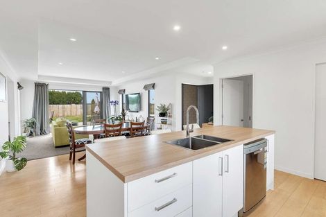 Photo of property in 8 Owen Drive, Darfield, 7510