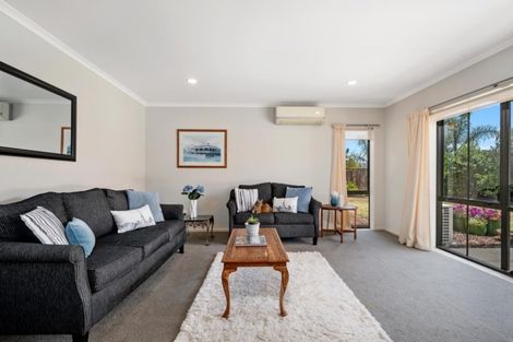 Photo of property in 27 Savannah Place, Papamoa Beach, Papamoa, 3118