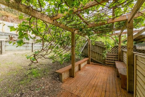 Photo of property in 68 Powrie Street, Glenfield, Auckland, 0629