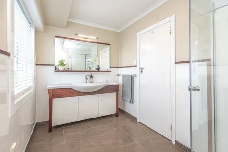 Photo of property in 3 Dickson Crescent, Saint Johns Hill, Whanganui, 4500