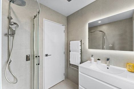 Photo of property in 38a Hyperion Drive, Randwick Park, Auckland, 2105