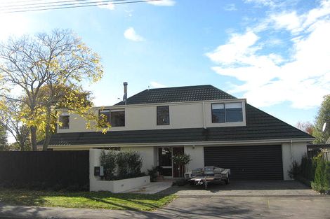 Photo of property in 2/46 Bryndwr Road, Fendalton, Christchurch, 8052