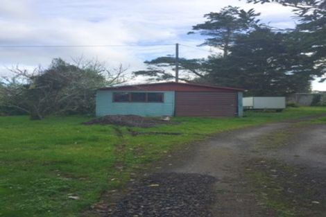 Photo of property in 122 Tawa Road, Kumeu, 0891