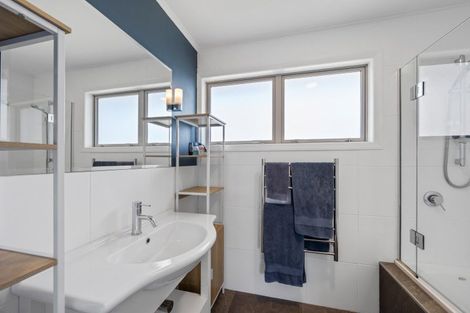 Photo of property in 90 Ashworth Street, Alexandra, 9320