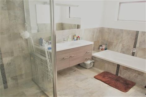 Photo of property in 89 Kotuku Drive, Paraparaumu Beach, Paraparaumu, 5032