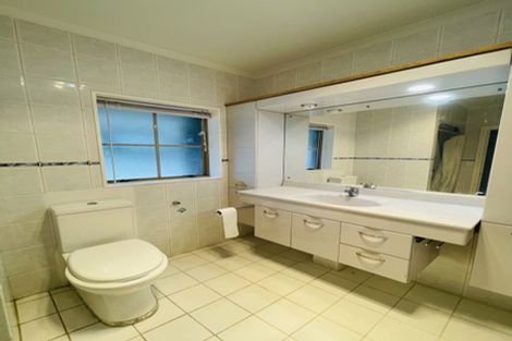 Photo of property in 11 Bream Revel Way, Karaka, Papakura, 2580