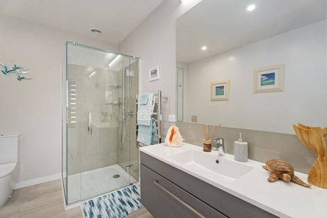 Photo of property in 36 Spikes Way, Whitianga, 3510