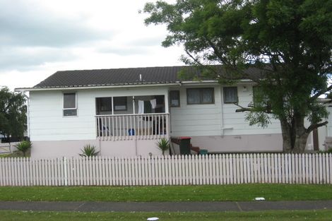 Photo of property in 2/9 John Walker Drive, Manurewa, Auckland, 2102