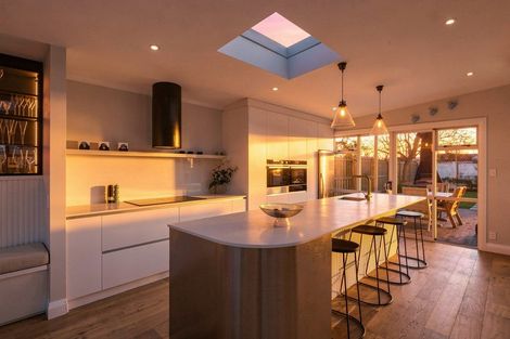 Photo of property in 17 Sandringham Street, Saint Clair, Dunedin, 9012