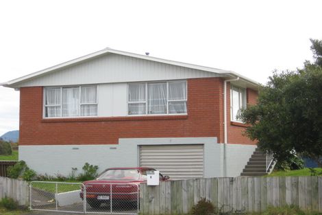 Photo of property in 6 Kelvin Place, Westown, New Plymouth, 4310