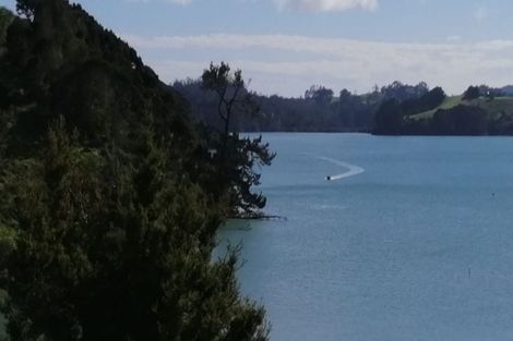 Photo of property in 68 Ranui Road, Karetu, 0283