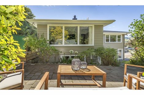 Photo of property in 56 Lincoln Avenue, Tawa, Wellington, 5028