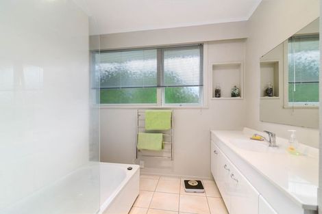 Photo of property in 5 Lynmore Avenue, Lynmore, Rotorua, 3010