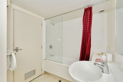 Photo of property in 5/86 Brockworth Place, Riccarton, Christchurch, 8011