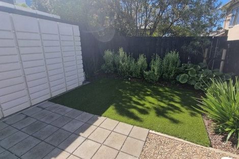 Photo of property in 14/3234 Great North Road, New Lynn, Auckland, 0600