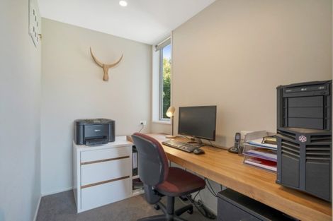 Photo of property in 12 Edgewood Place, Wanaka, 9305