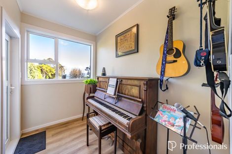 Photo of property in 42 Korokoro Road, Korokoro, Lower Hutt, 5012