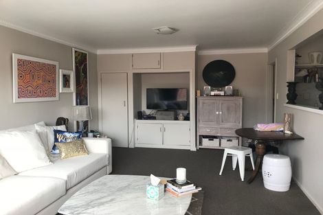 Photo of property in 51 Line Road, Glen Innes, Auckland, 1072