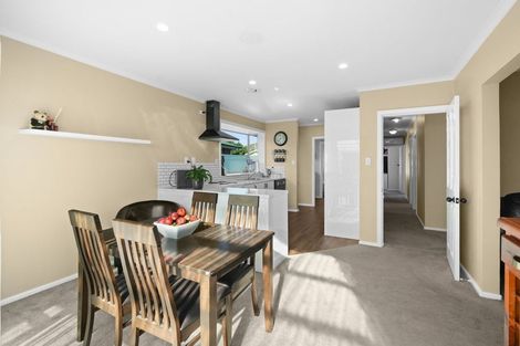 Photo of property in 13 Kathleen Crescent, Hornby, Christchurch, 8042