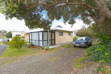 Photo of property in 19a Brixton Road, Manly, Whangaparaoa, 0930