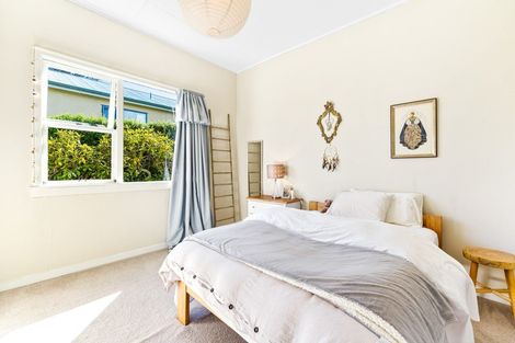 Photo of property in 14 Wharfdale Street, Macandrew Bay, Dunedin, 9014