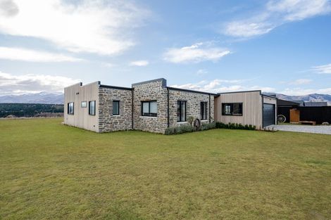 Photo of property in 9 Jackson Rise, Luggate, Wanaka, 9383
