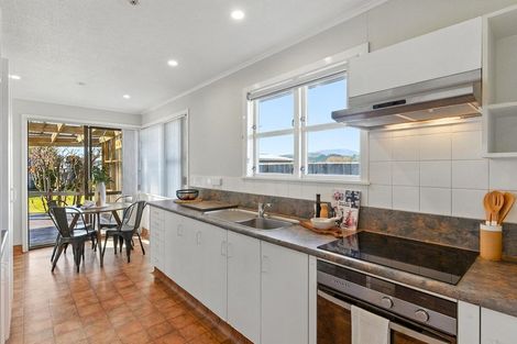 Photo of property in 49 Toru Road, Paraparaumu Beach, Paraparaumu, 5032