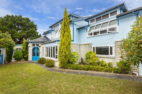 Photo of property in 27 Seymour Grove, Kingsley Heights, Upper Hutt, 5018