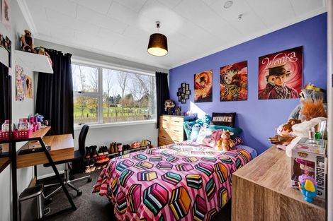 Photo of property in 10 Karaka Street, Inglewood, 4330