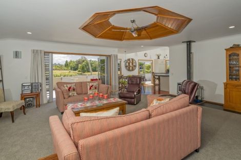 Photo of property in 36 Motukorure Parade, Cooks Beach, Whitianga, 3591