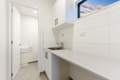 Photo of property in 16 Moki Place, Long Bay, Auckland, 0630