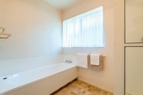 Photo of property in 1/3a Gordon Avenue, Forrest Hill, Auckland, 0620