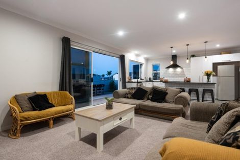 Photo of property in 4 Cassinia Close, Papamoa Beach, Papamoa, 3118