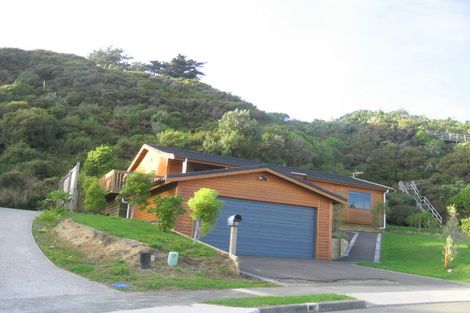 Photo of property in 11 Iona Place, Papakowhai, Porirua, 5024