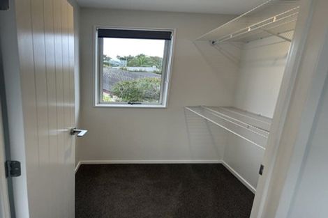 Photo of property in 7b Yeoman Place, Howick, Auckland, 2014