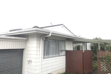 Photo of property in 2/3 Tyndrum Place, Highland Park, Auckland, 2010