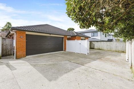 Photo of property in 10d Evans Road, Weymouth, Auckland, 2103