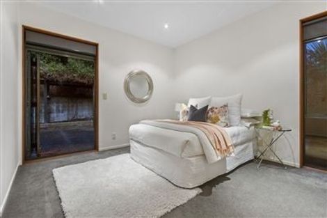 Photo of property in 9 The Knoll, Greenhithe, Auckland, 0632