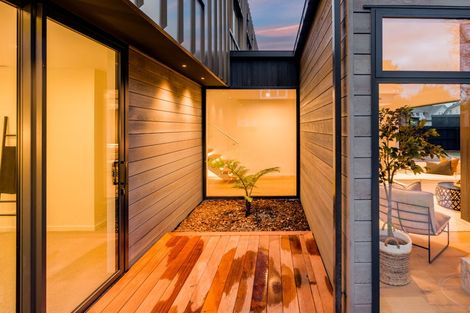 Photo of property in 17 Plynlimon Road, Fendalton, Christchurch, 8052