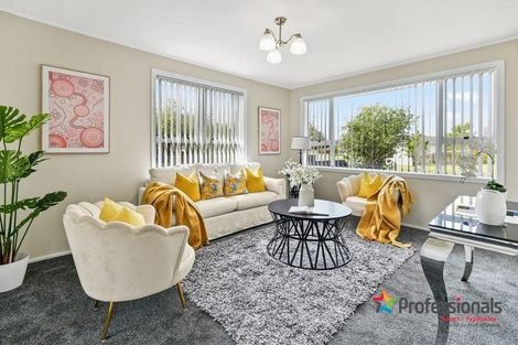 Photo of property in 34 Convair Crescent, Mangere, Auckland, 2022