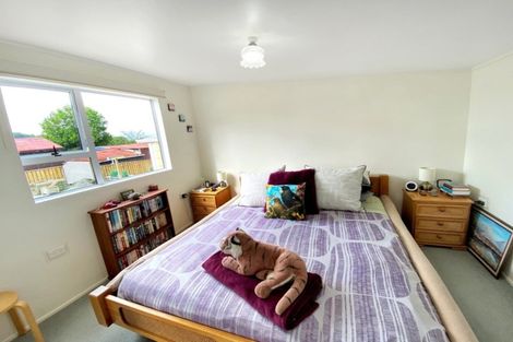 Photo of property in 8 Paraekaretu Street, Hunterville, 4730