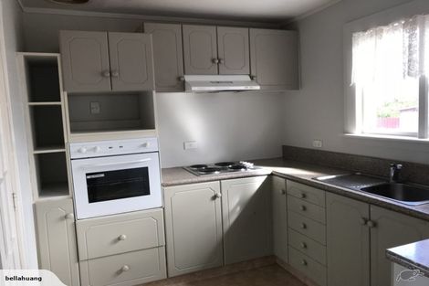 Photo of property in 168 Macandrew Road, South Dunedin, Dunedin, 9012