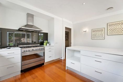 Photo of property in 21 Chester Avenue, Greenhithe, Auckland, 0632