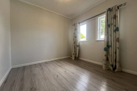 Photo of property in 48 Clevedon Road, Papakura, 2110