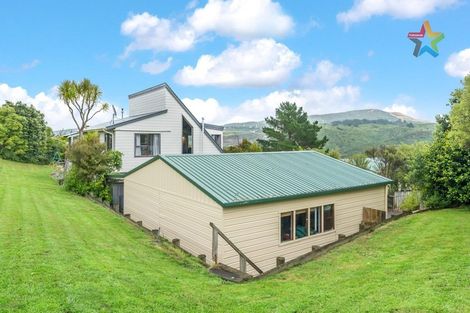 Photo of property in 21 Whitechapel Grove, Stokes Valley, Lower Hutt, 5019