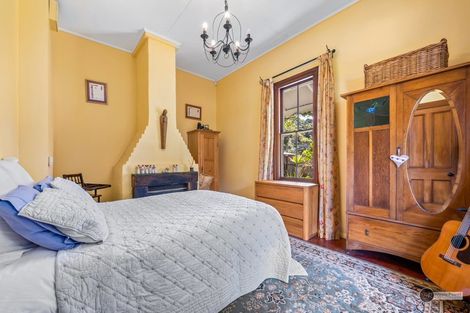 Photo of property in 36 Riddlers Crescent, Petone, Lower Hutt, 5012